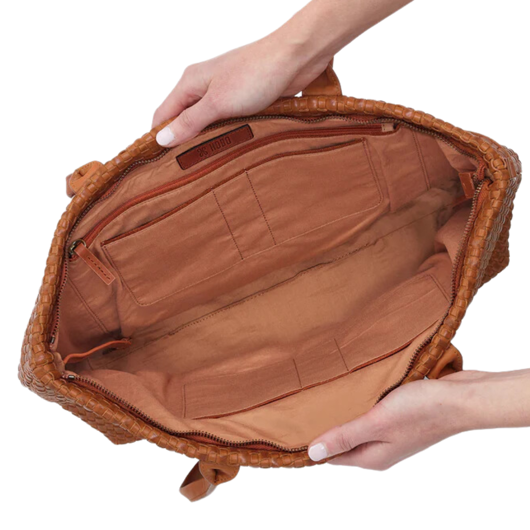 Bolder Tote in Wheat
