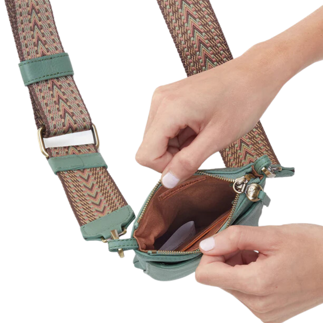 Cass Phone Crossbody in Ivy