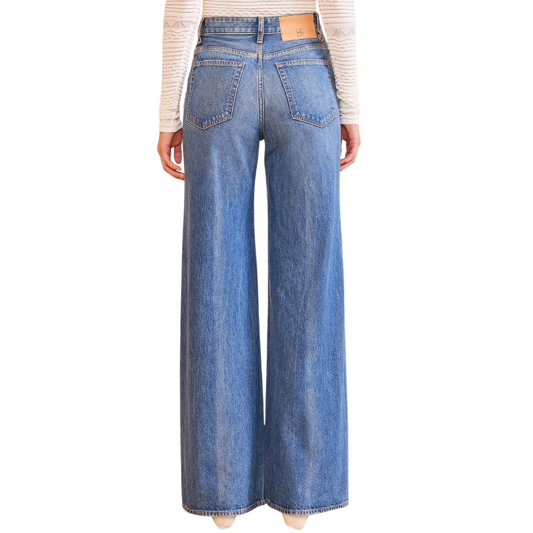 The Gwynne Jean in Danube