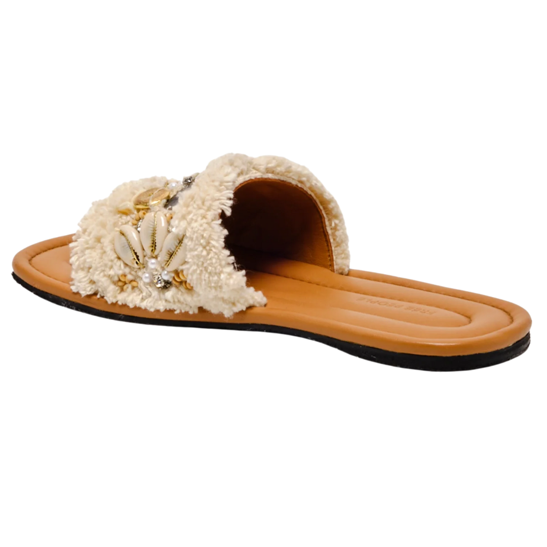 Shipwreck Surf Sandals in Chalk