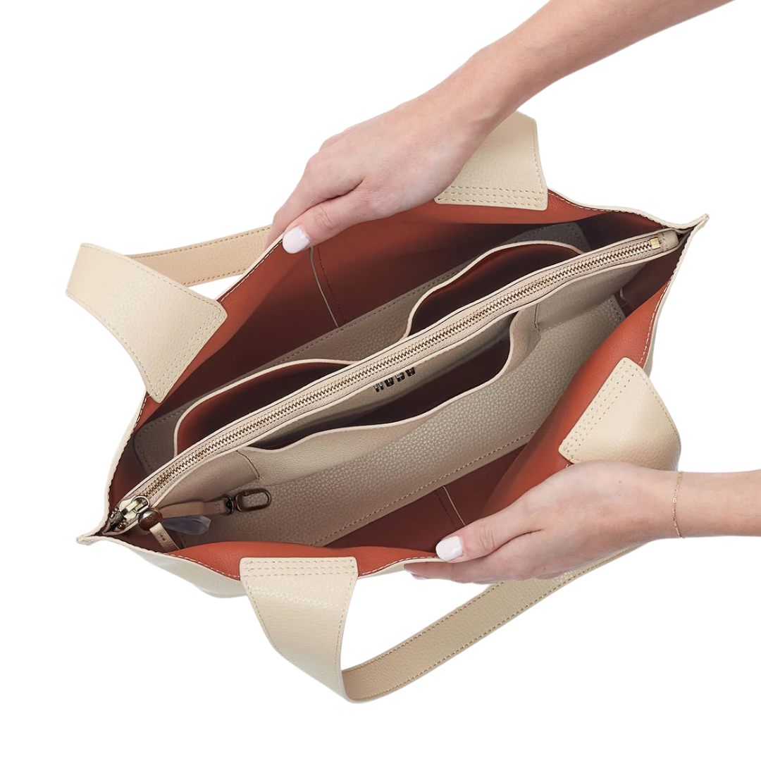 Vida Tote in Almond