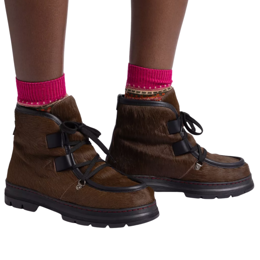 Incredible Pony Shearling Lined Boot in Dark Oak