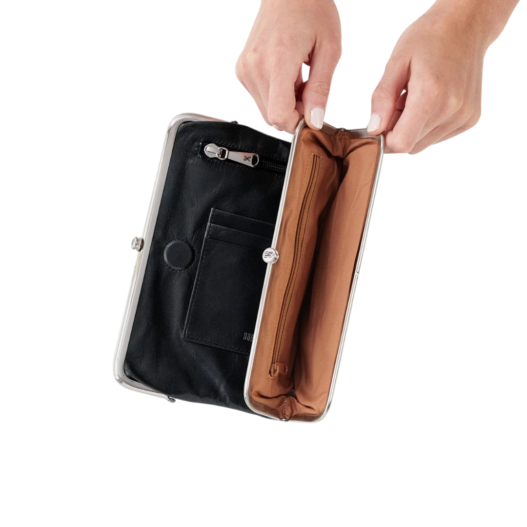 Lauren Clutch-Wallet in Black