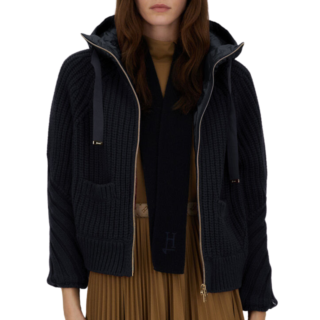 Cob Stitch Cardigan in Navy Blue