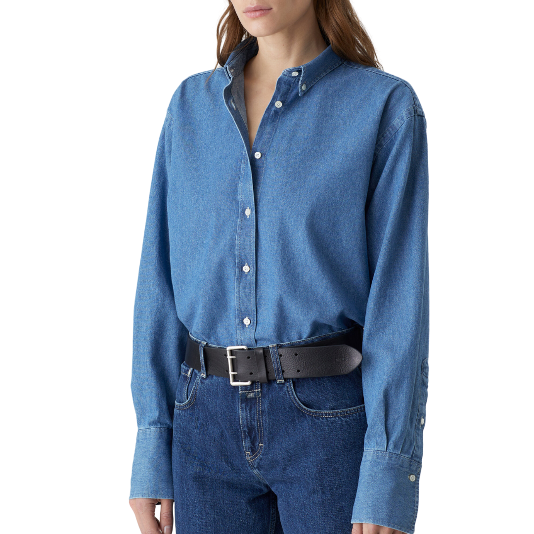 Button Down Shirt in Light Blue