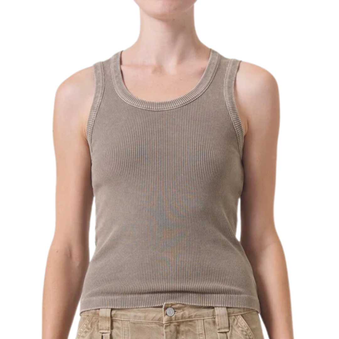Poppy Tank in Trail