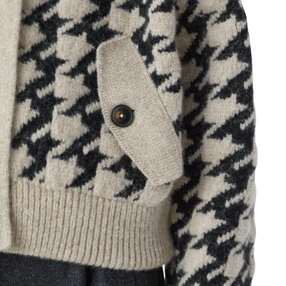 Jacquard Cardigan in Black