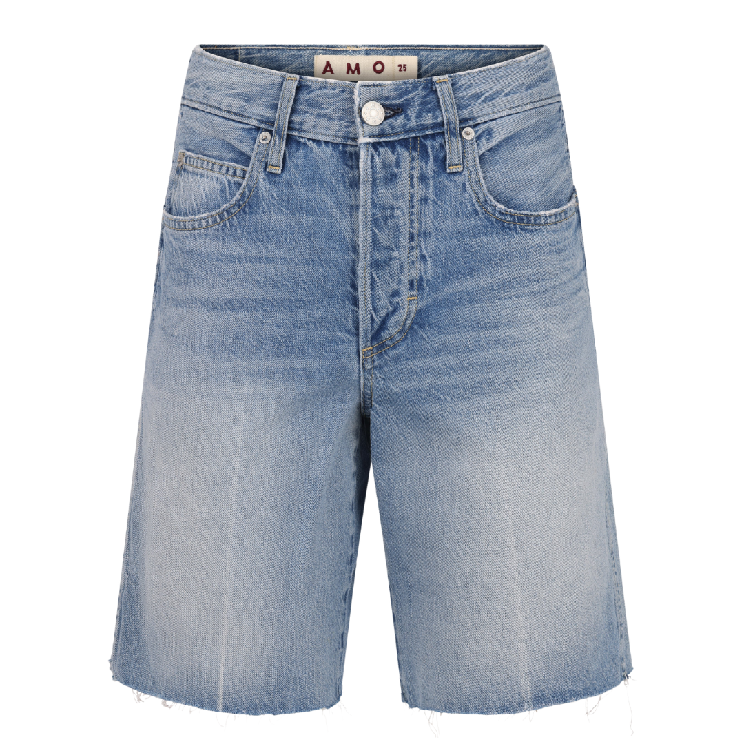 Steph Short in Breeze
