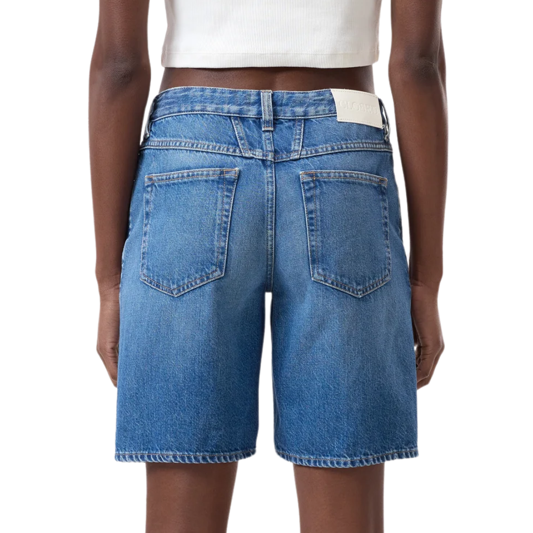 Jinnie Shorts in Mid Blue