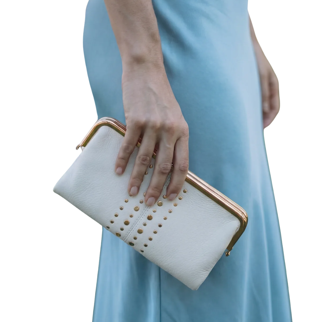 Lauren Clutch-Wallet in Coastal Cloud
