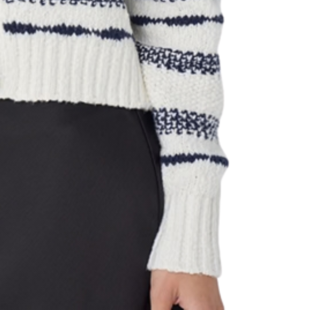 Cropped V Neck Cardigan in 2-Tone Texture Stitch in White/Navy