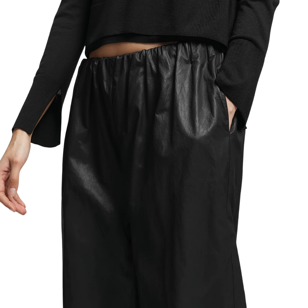 Jakob Pull On Pant in Black