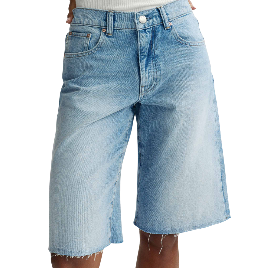 Abby Relaxed Jean Short Low Rise 13" in Bayside