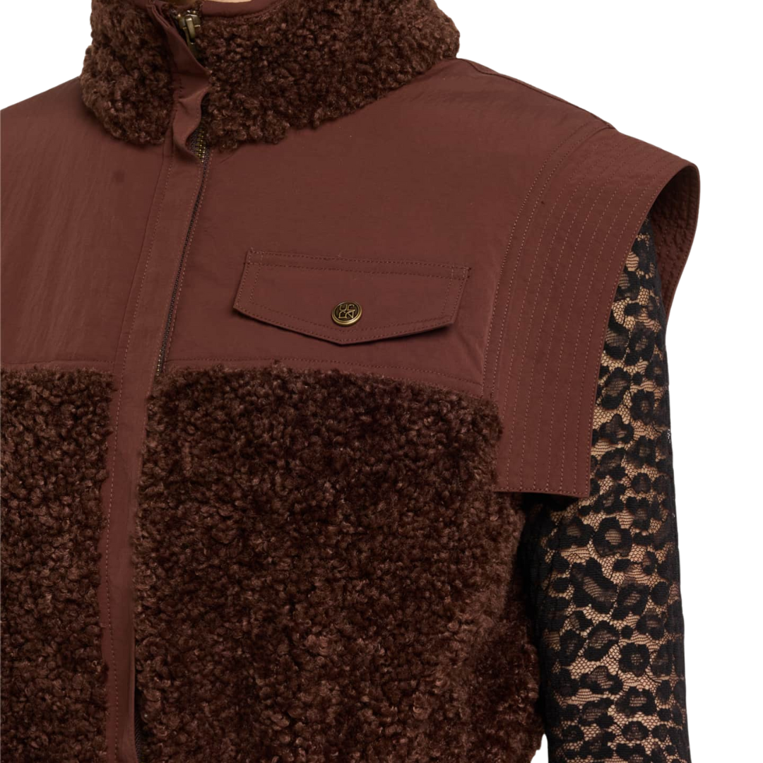 Tariet Teddy Fleece Vest in Onyx