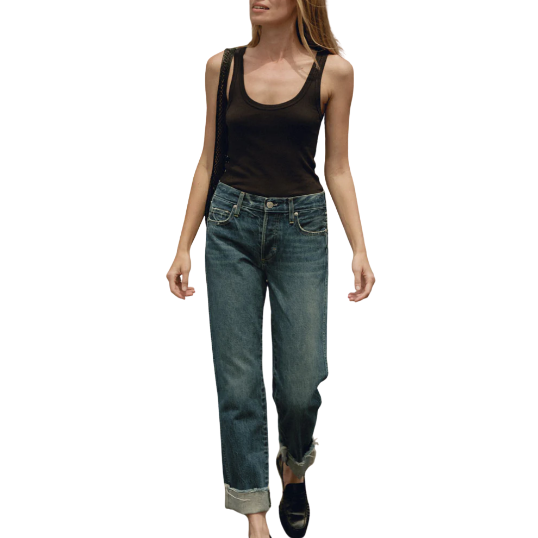 Camryn in Magnetic
