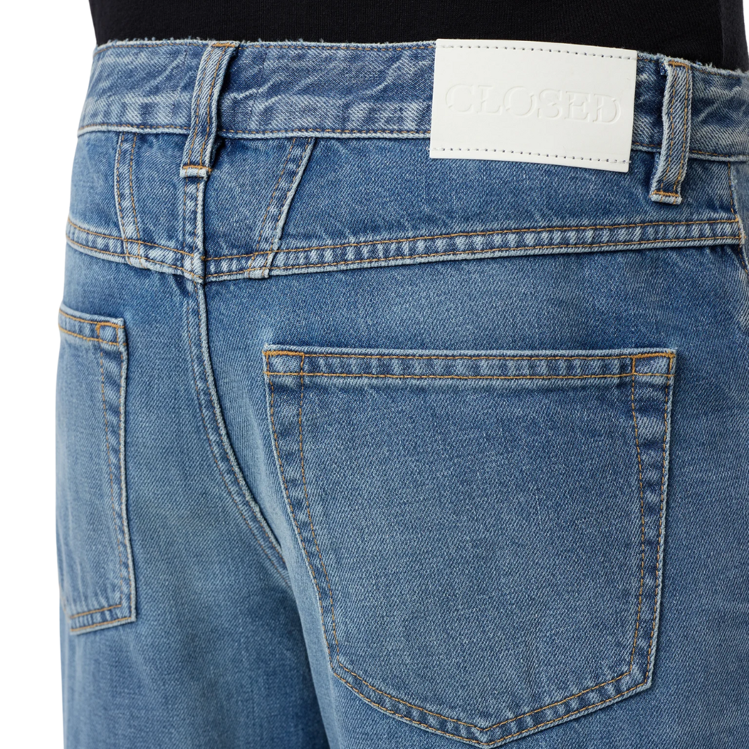 Gillan Wide in Mid Blue