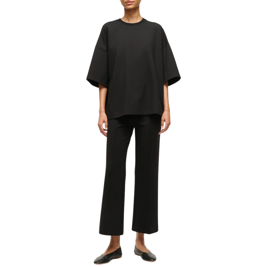 Capsule Top in Black