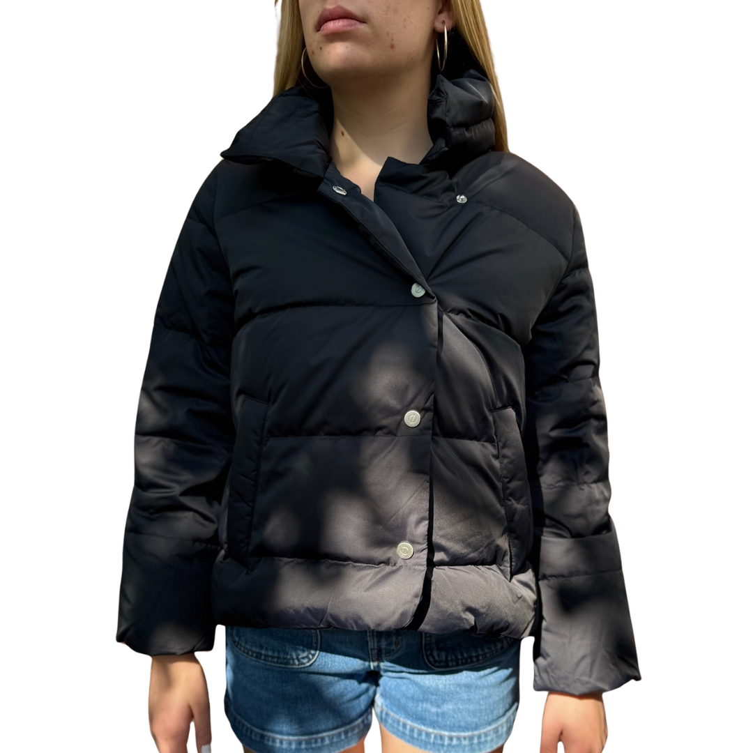 Bunta Funnel Down Jacket in Black