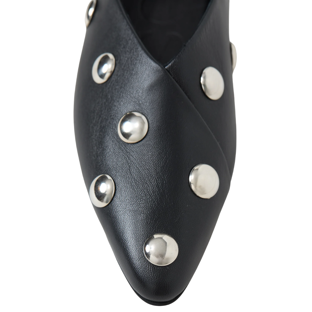 Ballerina Flats in Black