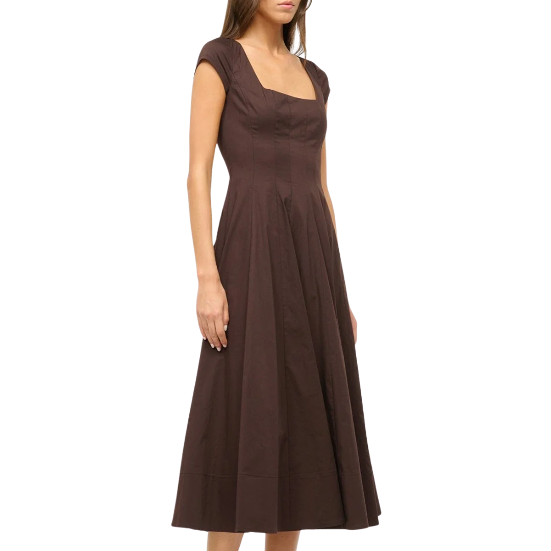 Short Sleeve Wells Dress in Earth