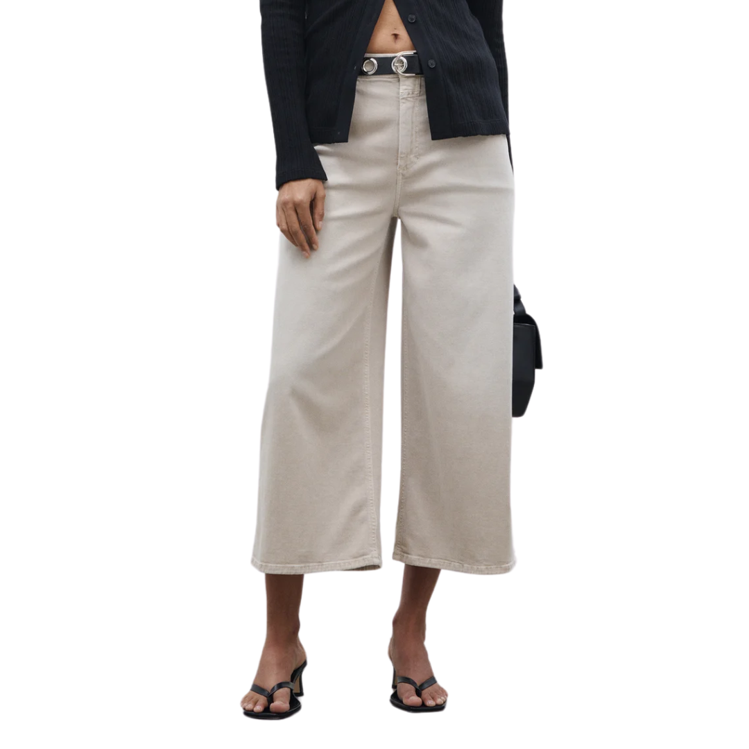 Lyna in Soft Beige
