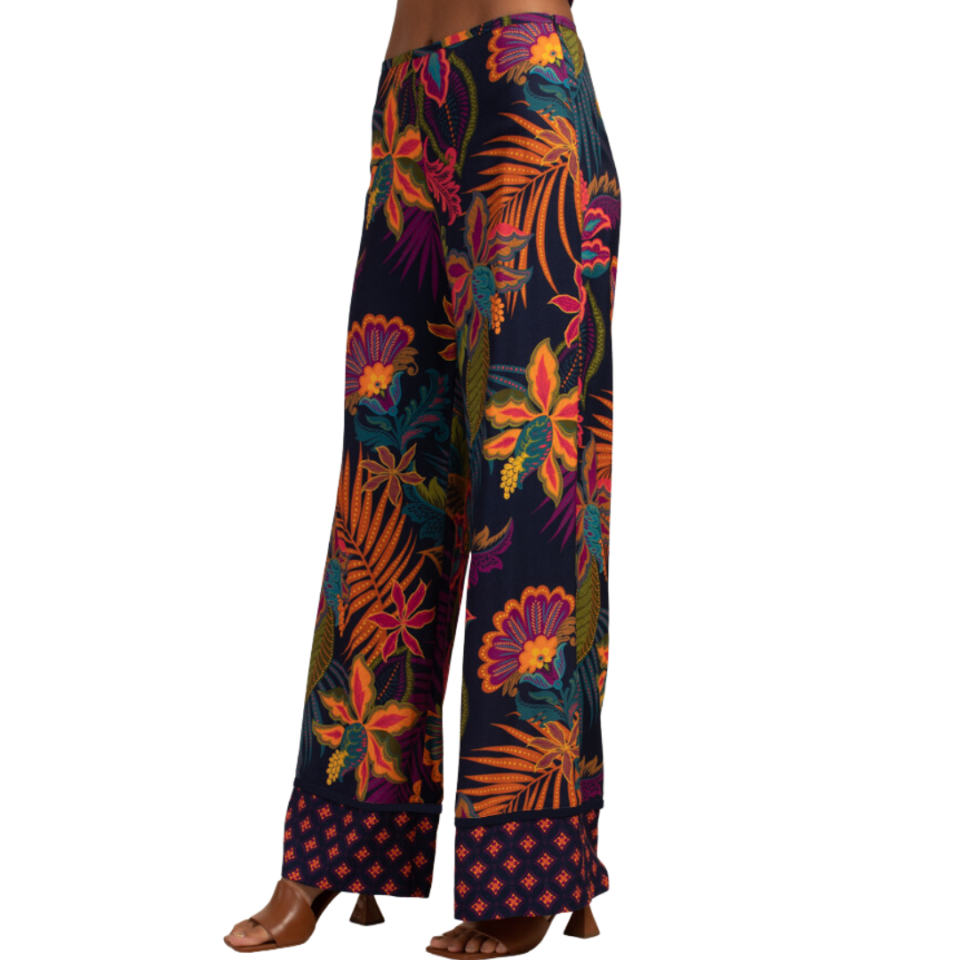 Long Weekend Pant in Multi