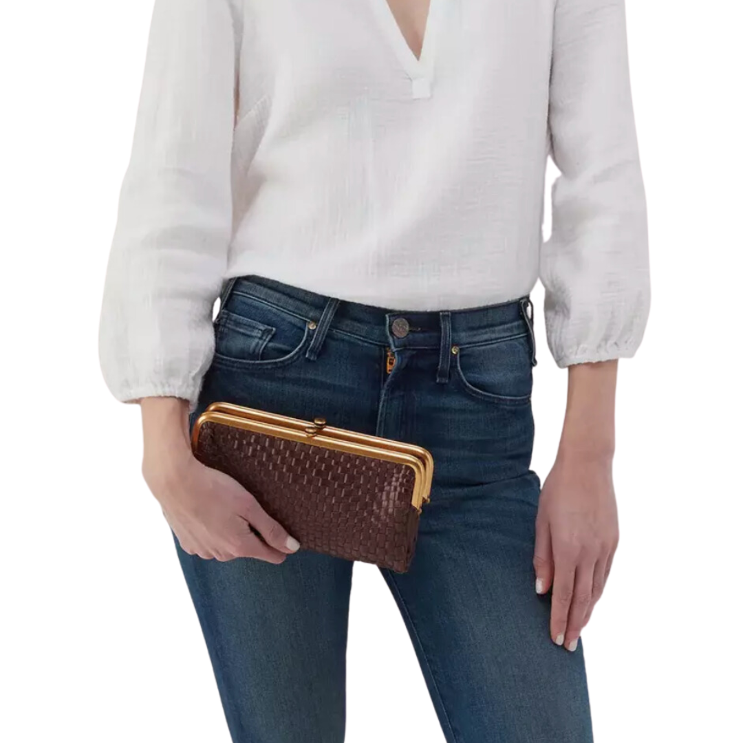 Lauren Clutch-Wallet in Pecan