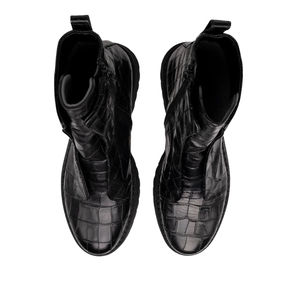 Kuni No Lace Cocco Ankle Boot in Black