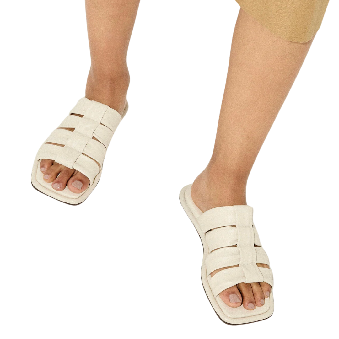 Selena Cloud Mule Sandal in Vanilla Nappa