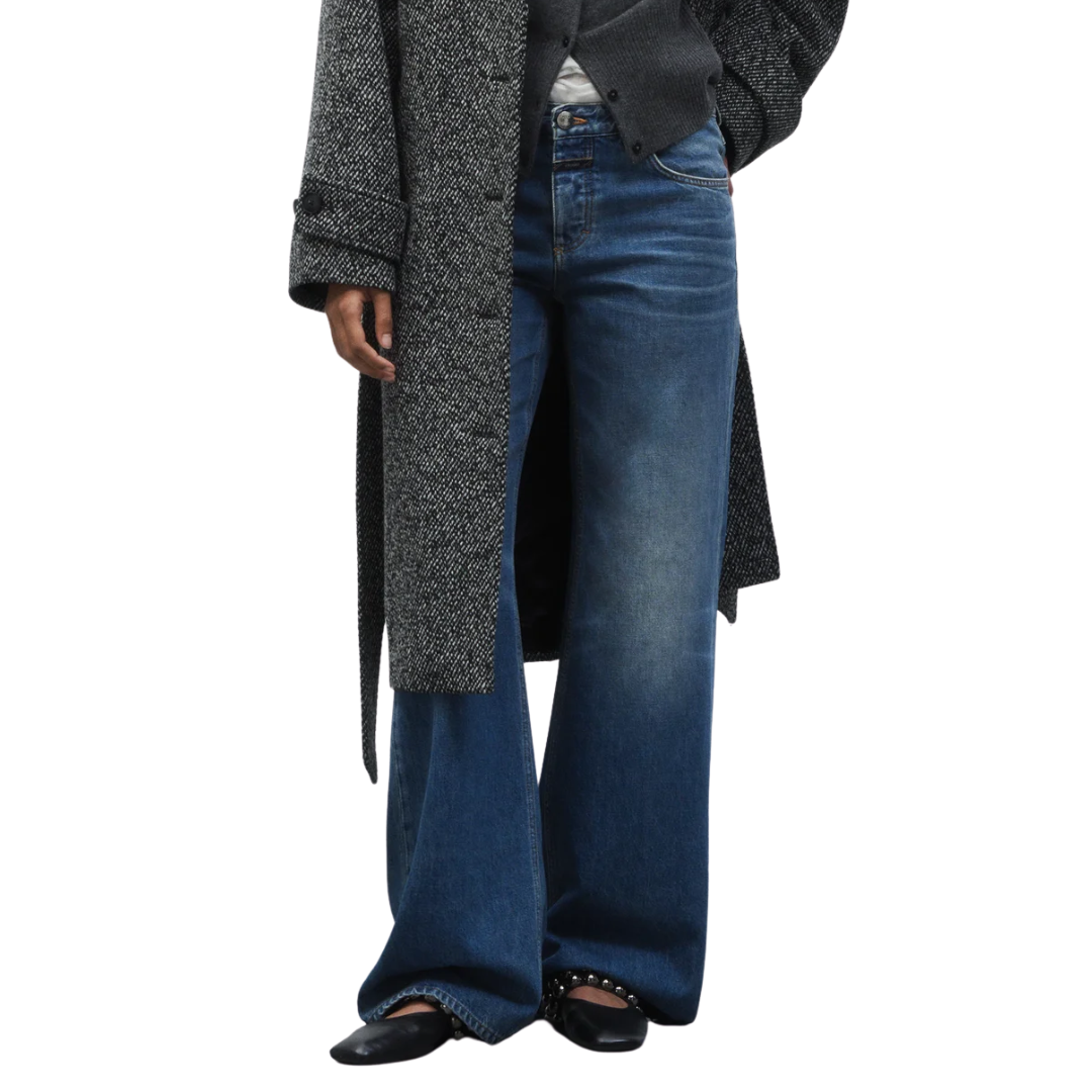 Gillan Wide in Mid Blue