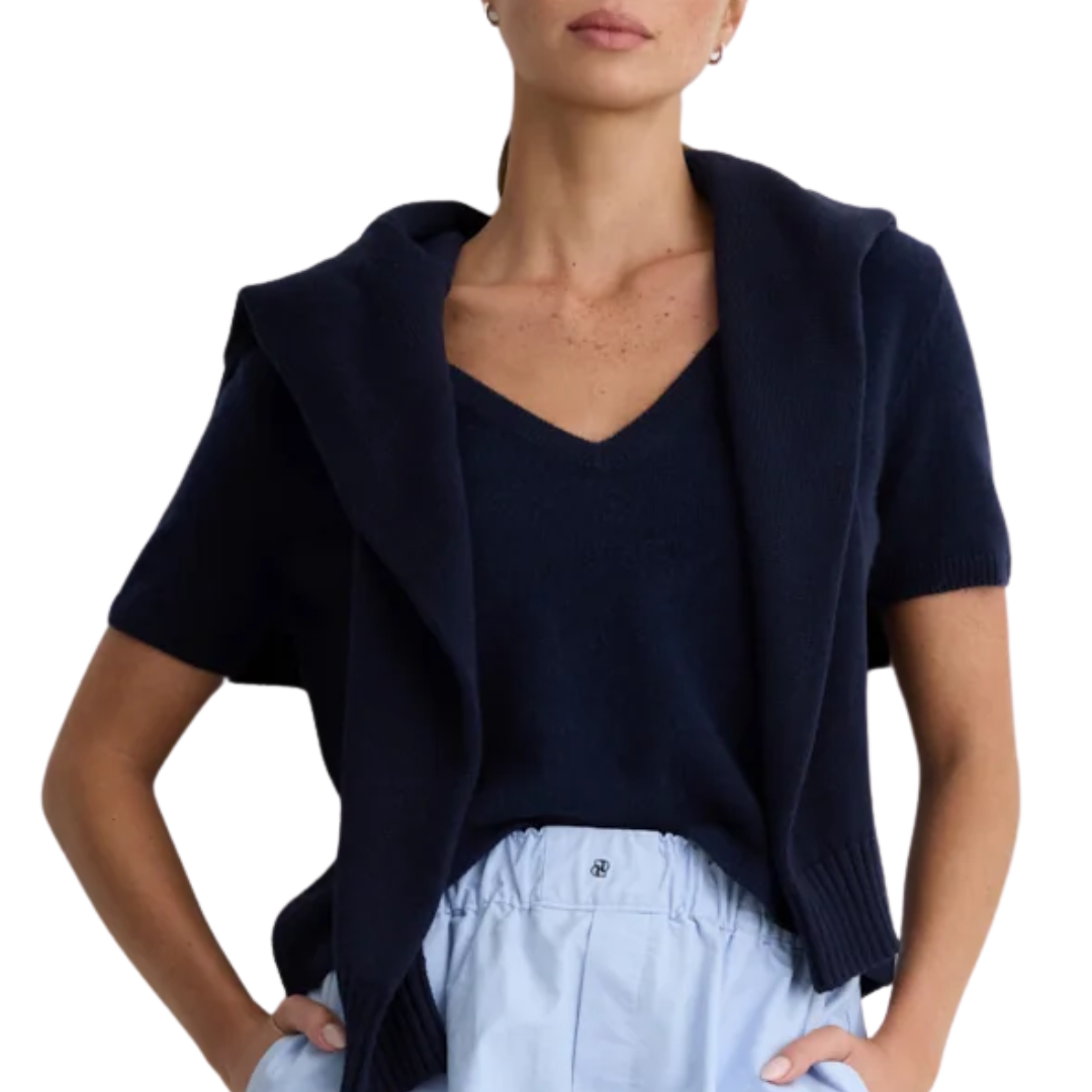 Kadri Cashmere V Neck Tee in Navy
