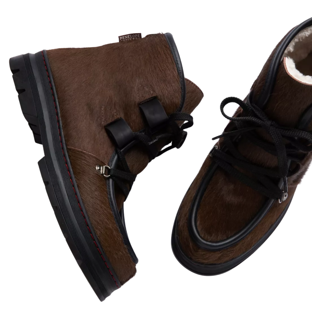 Incredible Pony Shearling Lined Boot in Dark Oak