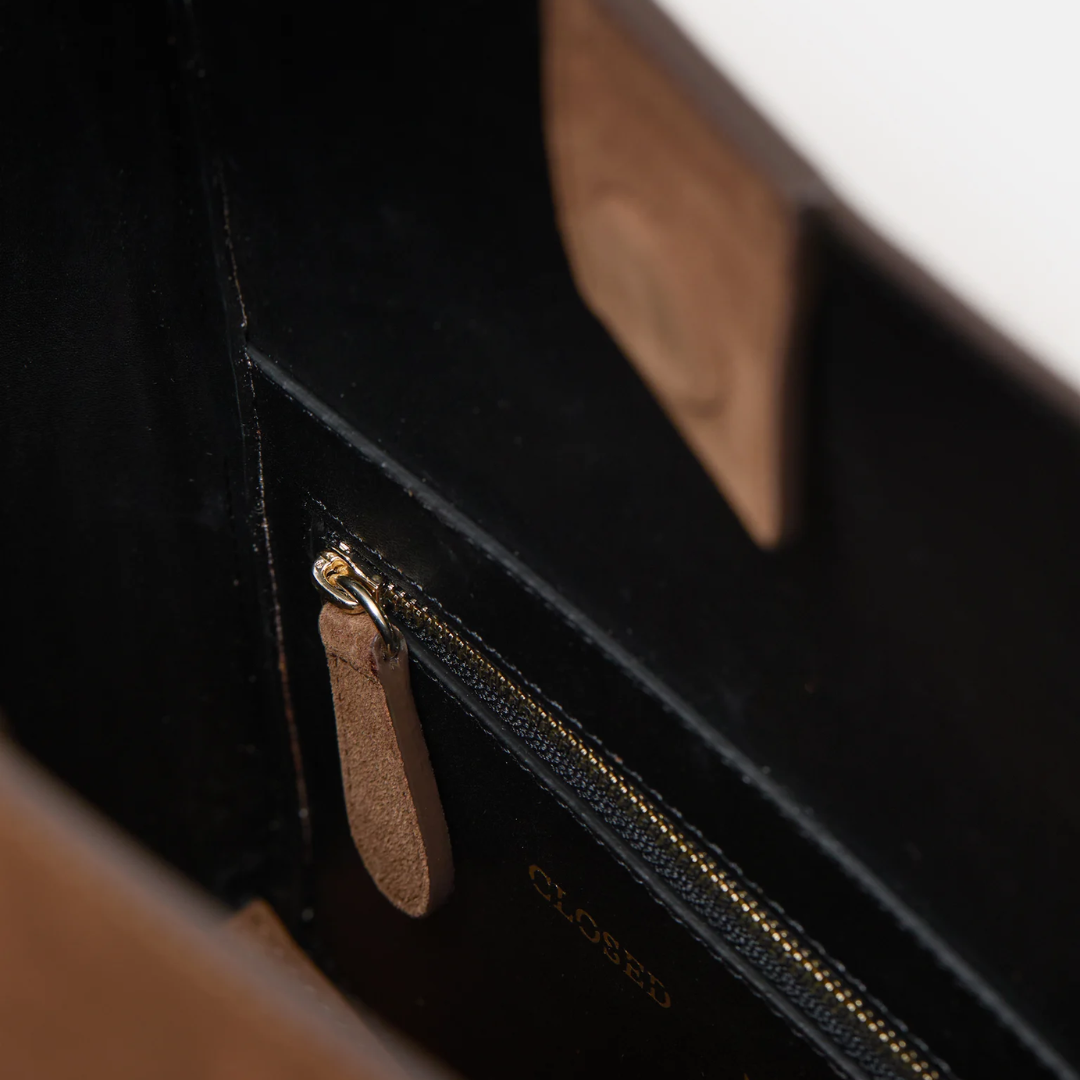 Medium Leather Bag in Arabica Espresso