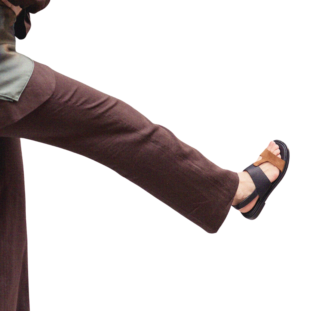 Runaway Sandal in Russet Suede & Black Leather