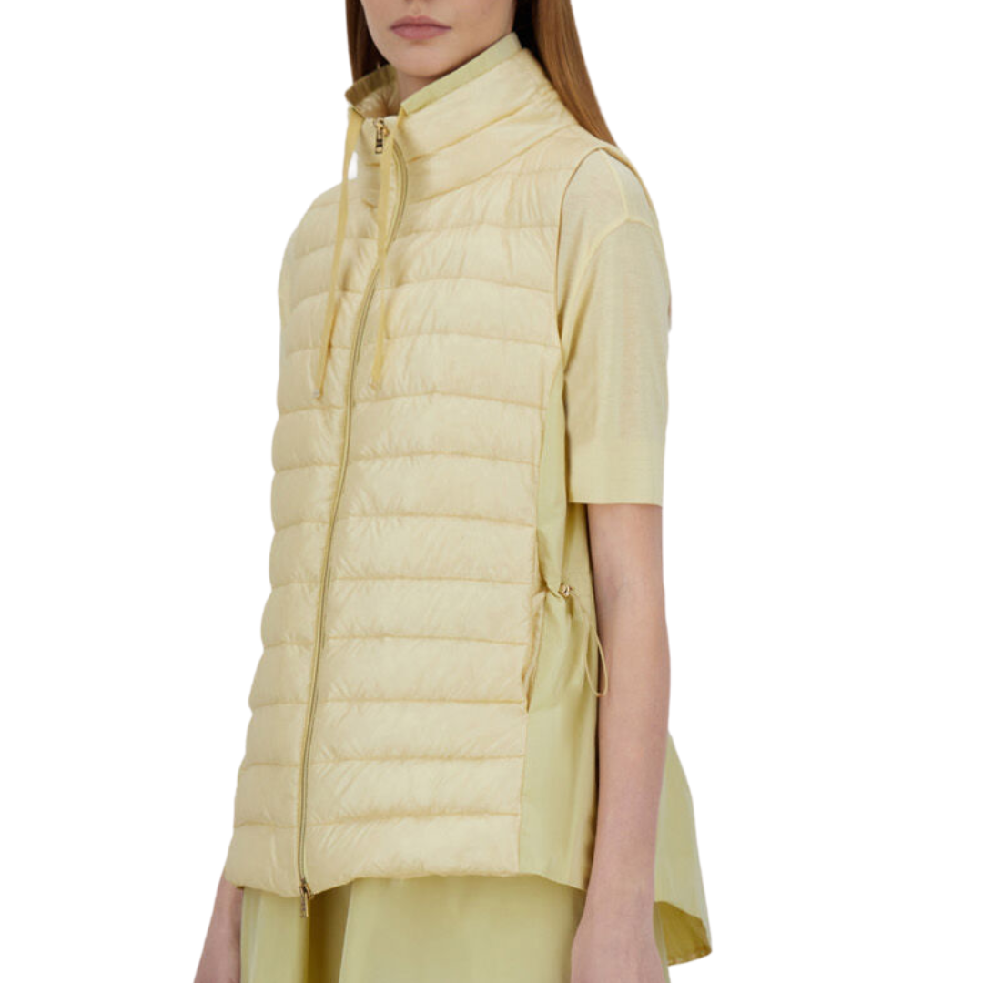 Nylon Ultralight Techno Taffeta Vest in Ivory