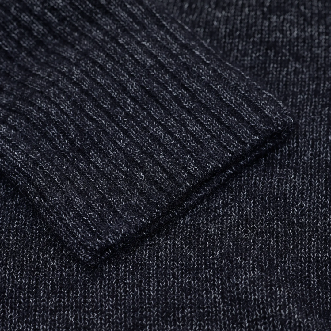 Wide Collar Long Sleeve in Black