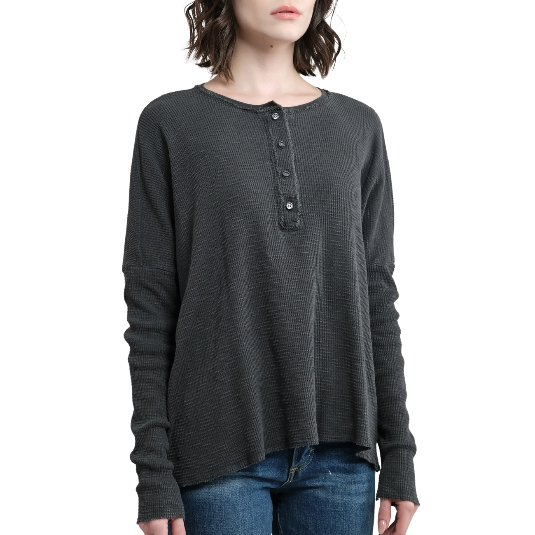 Abbot Slim Sleeve Henley in Pigment Black