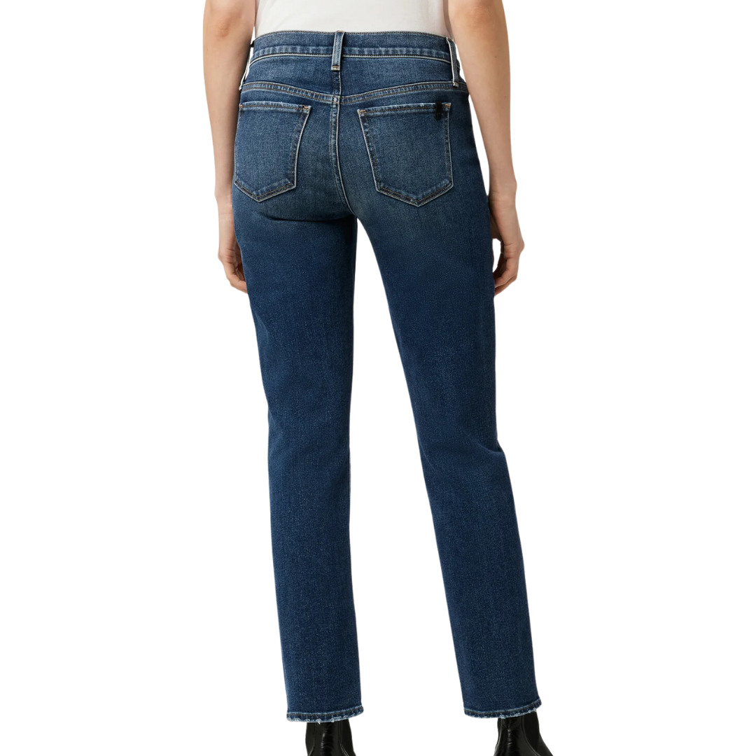 The Lara in Traveler