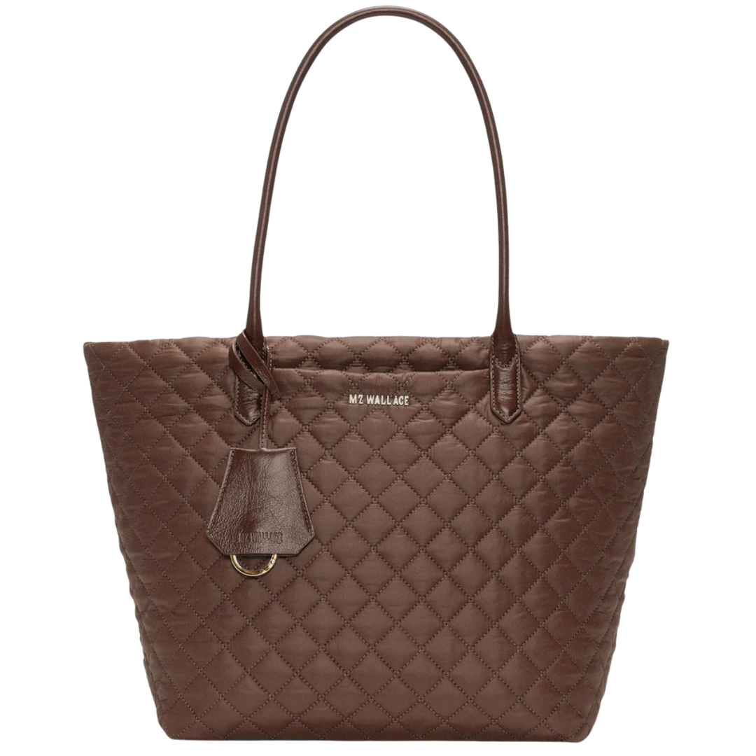 Medium Daily Tote in Walnut