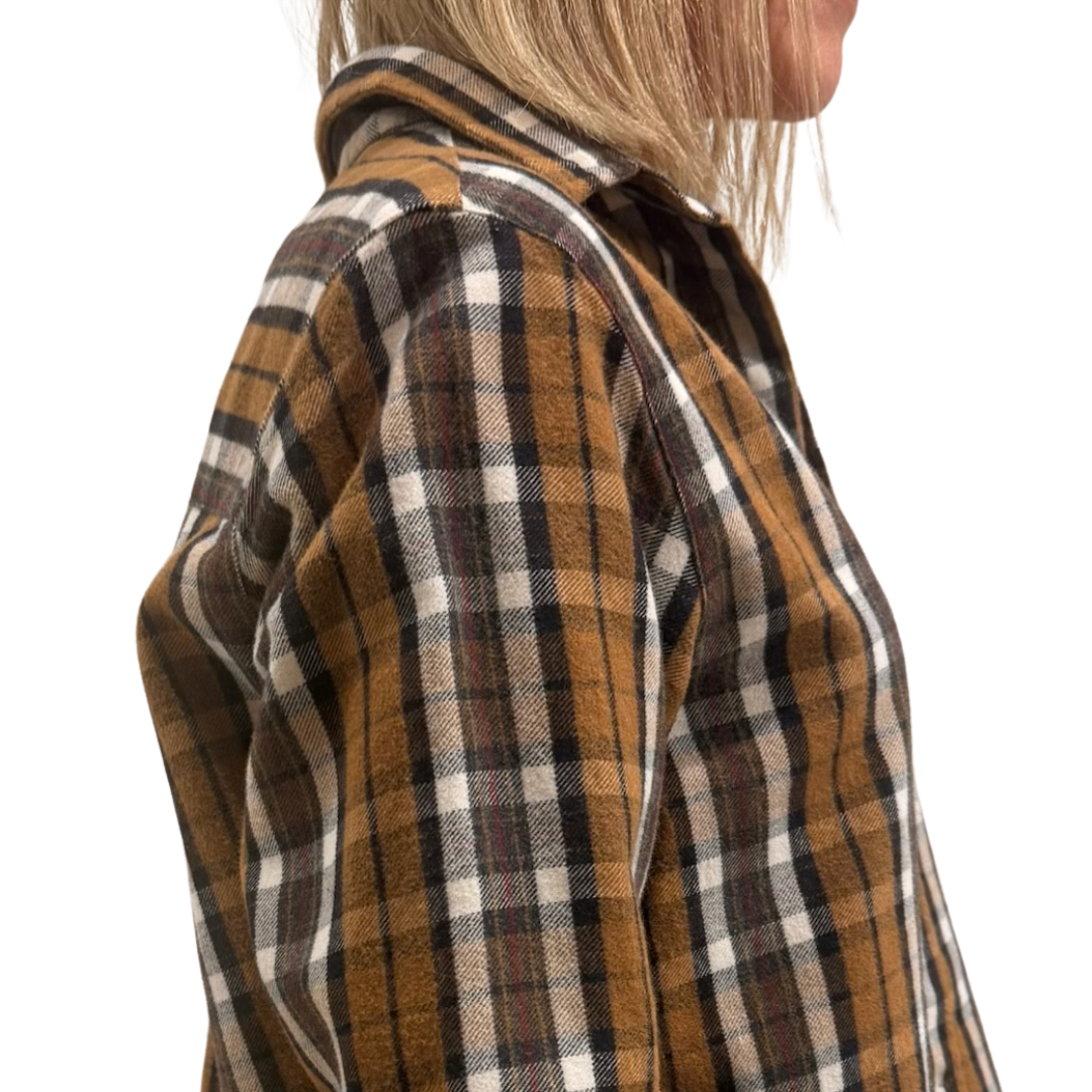 Silvio Untuckable Button-Up Shirt in Large Brown, Cream, Red Plaid