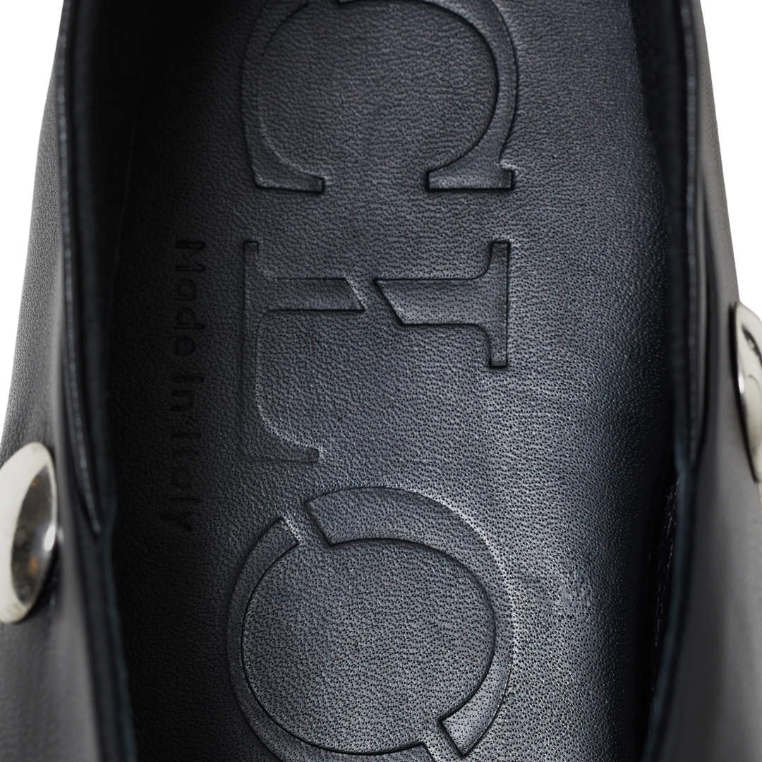 Ballerina Flats in Black