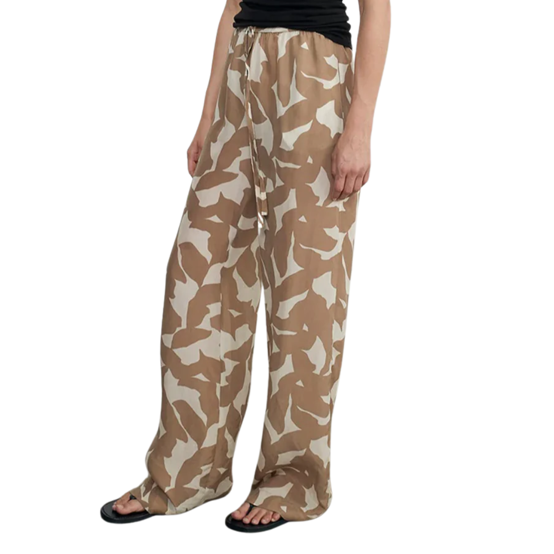 Resort Pant in Floral Camo
