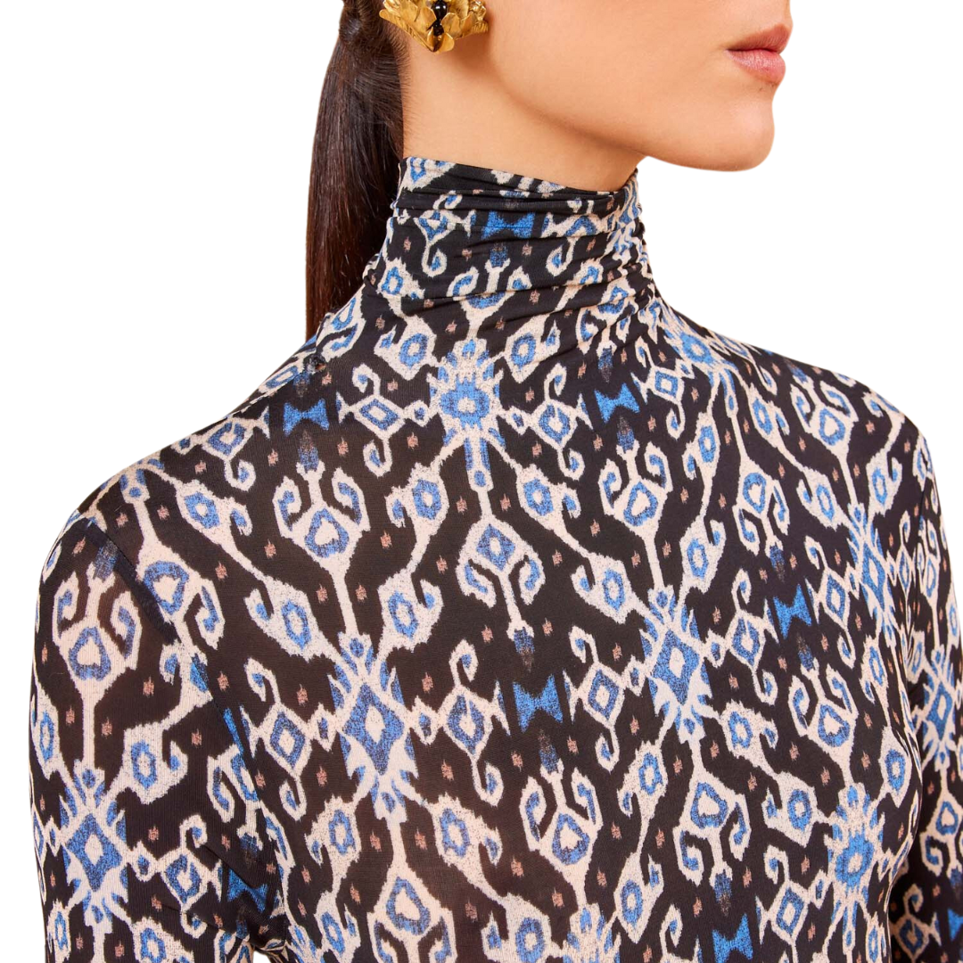Aurelia Turtleneck in New Obsidian