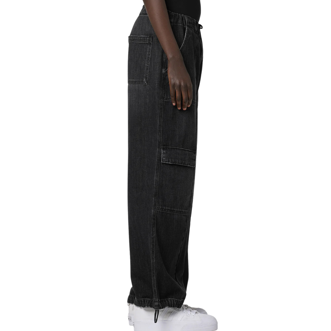 Drawstring Parachute Pant in Faded Black