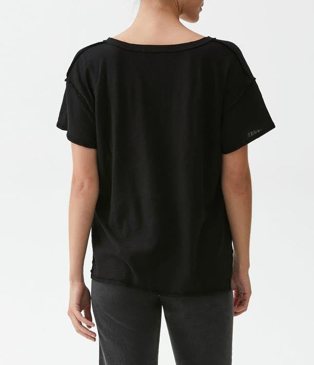 Remy Boxy Tee in Black (One Size)
