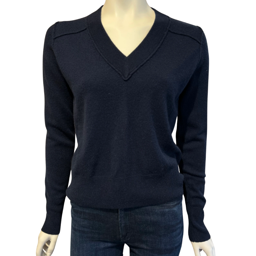 Cropped V w/ Reversed Seam in Navy