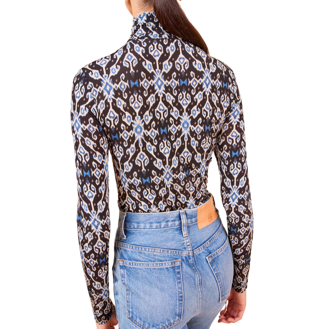 Aurelia Turtleneck in New Obsidian