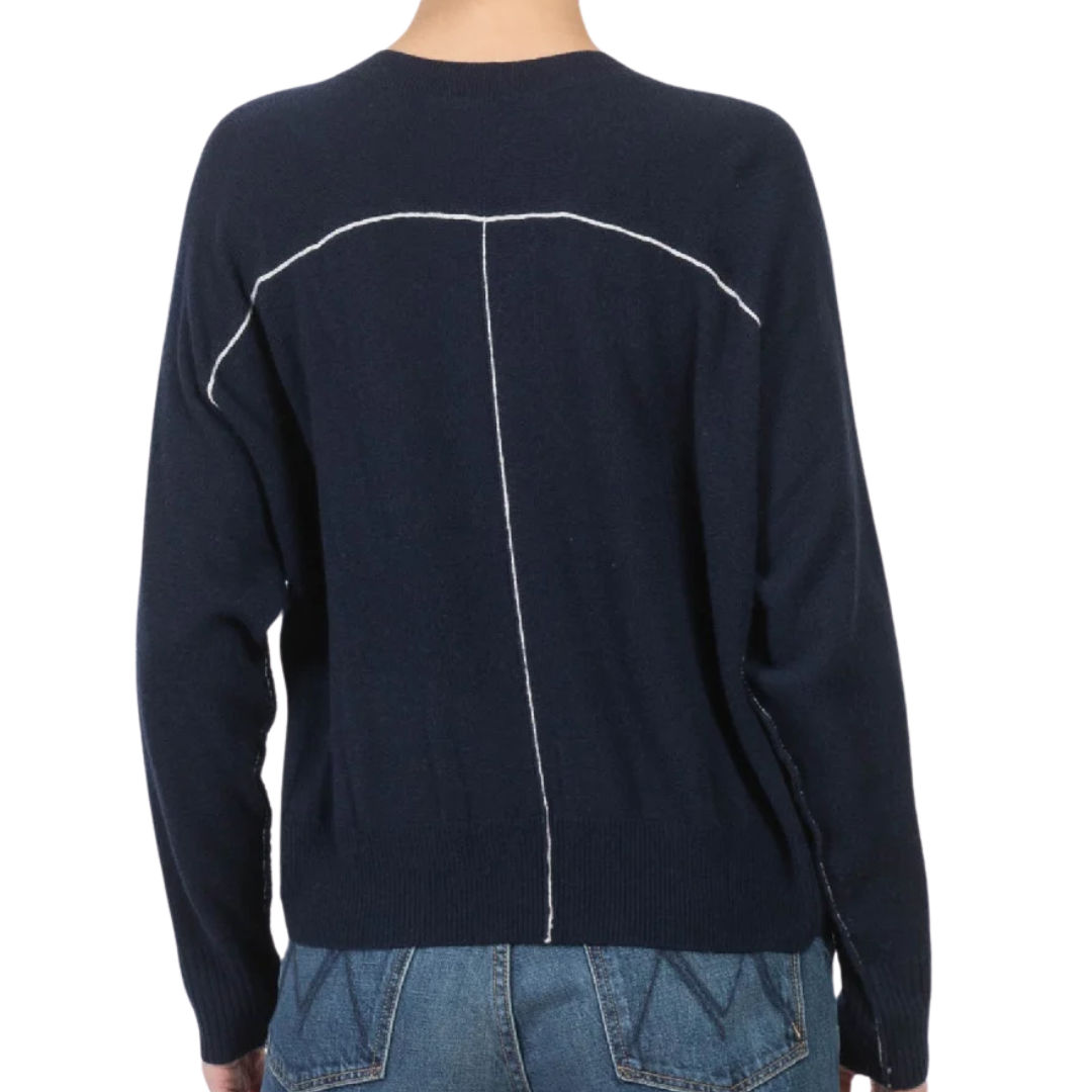 Boxy V Neck w/ Back Yoke in Navy Combo
