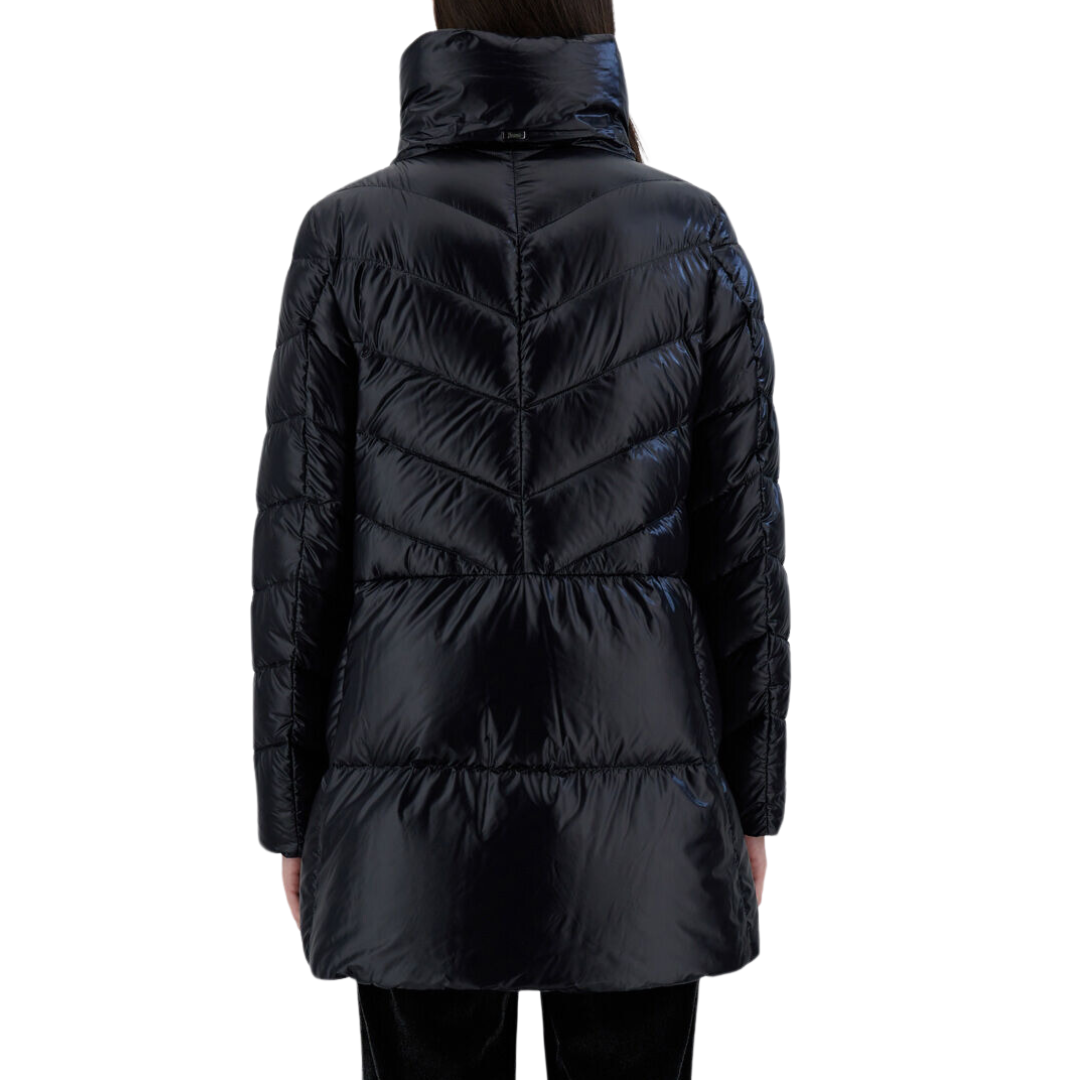 A-Shape Jacket in Black