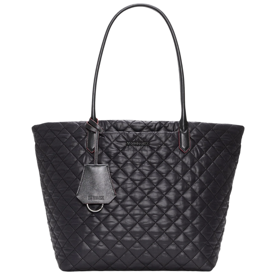 Medium Daily Tote in Black